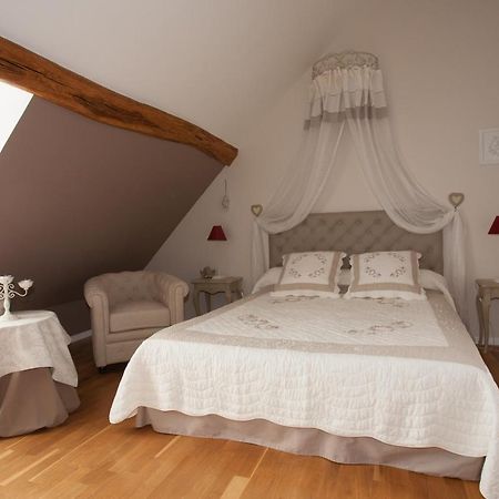 Les Jarrieres Bed & Breakfast Dame-Marie-les-Bois Bagian luar foto