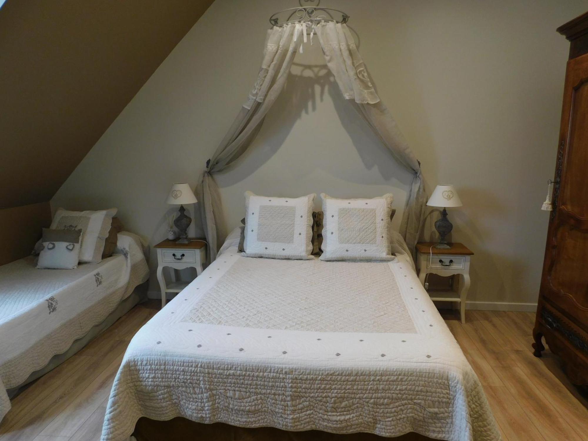 Les Jarrieres Bed & Breakfast Dame-Marie-les-Bois Bagian luar foto