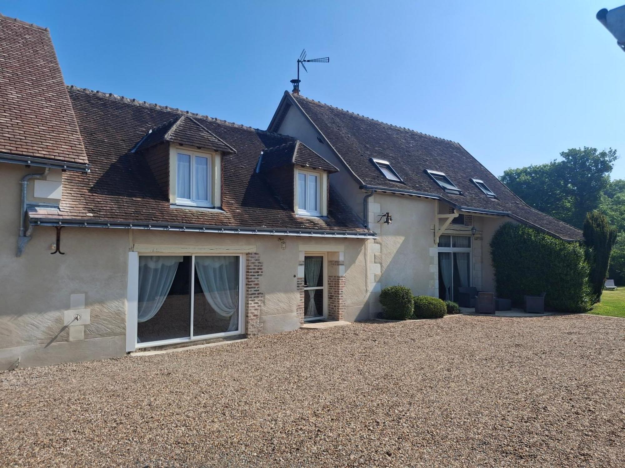 Les Jarrieres Bed & Breakfast Dame-Marie-les-Bois Bagian luar foto
